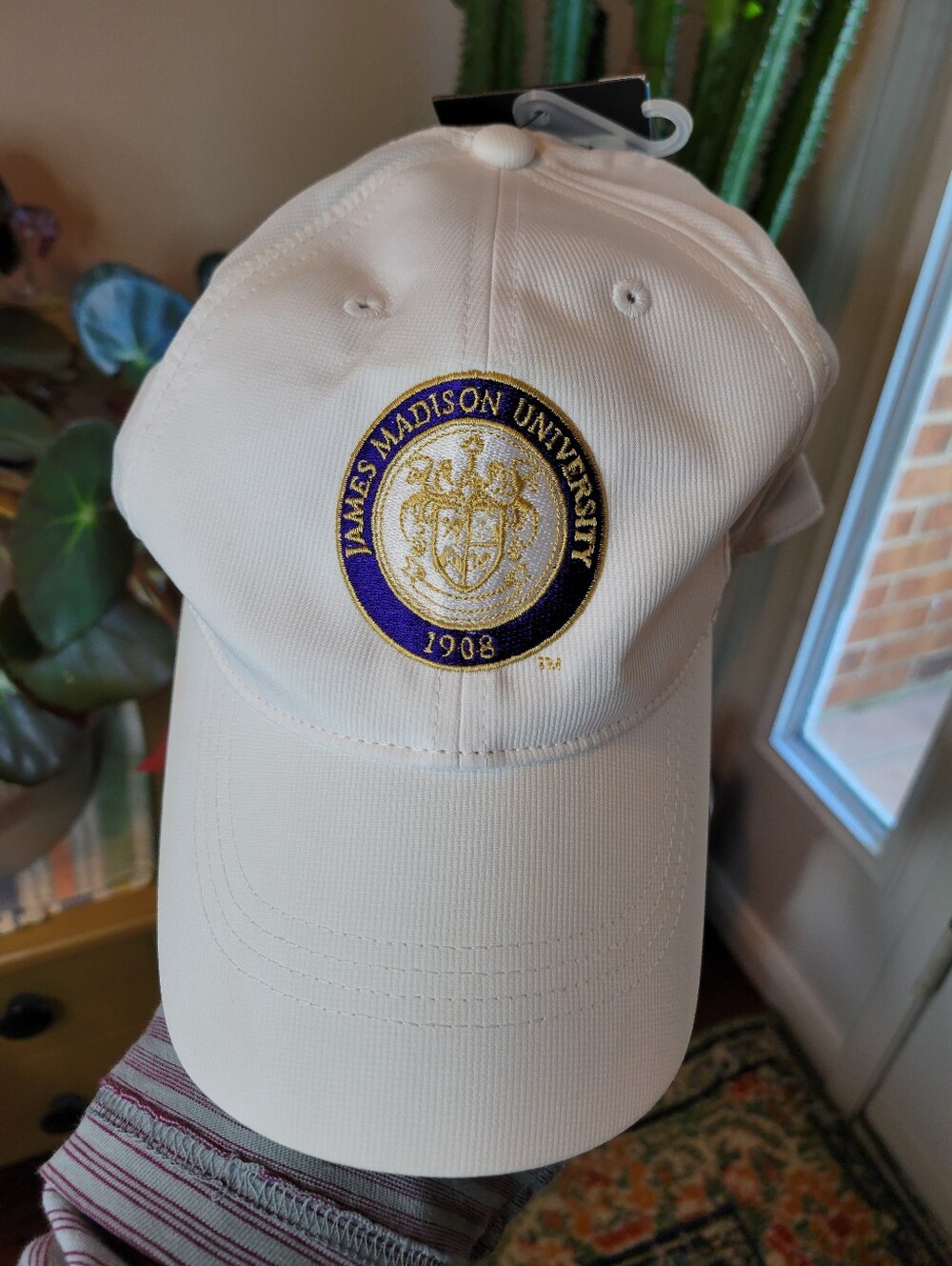 NEW Nike Golf James Madison University White Ball Cap Adult Unisex